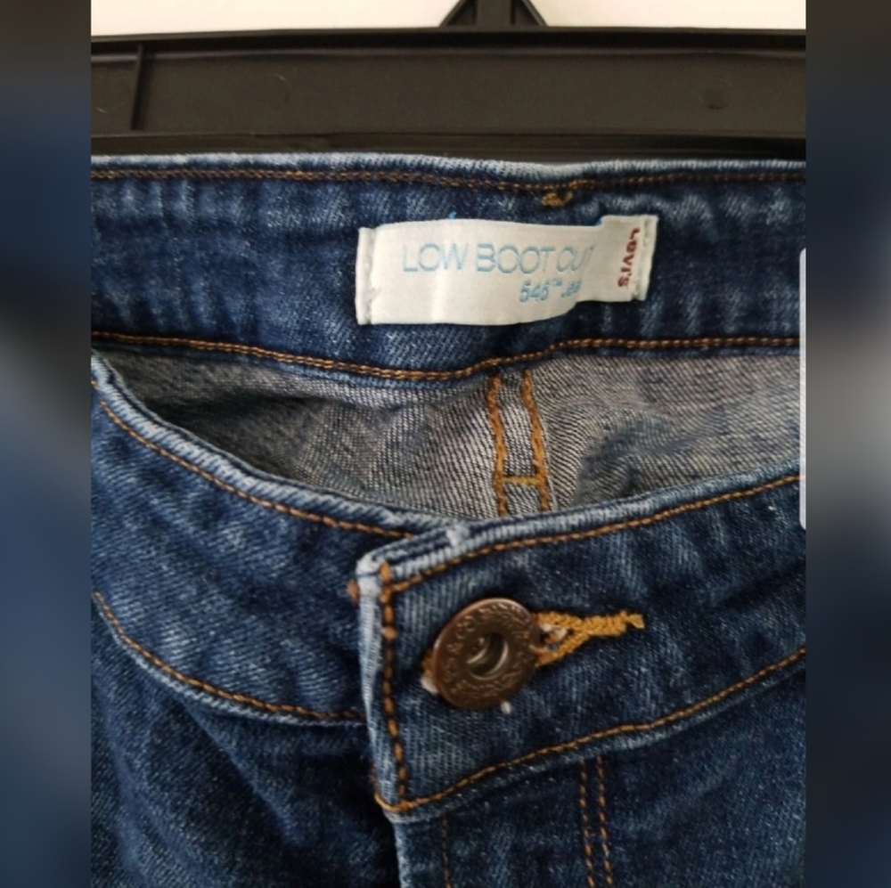Boot Cut Levi's Jeans - Picture 3 of 4